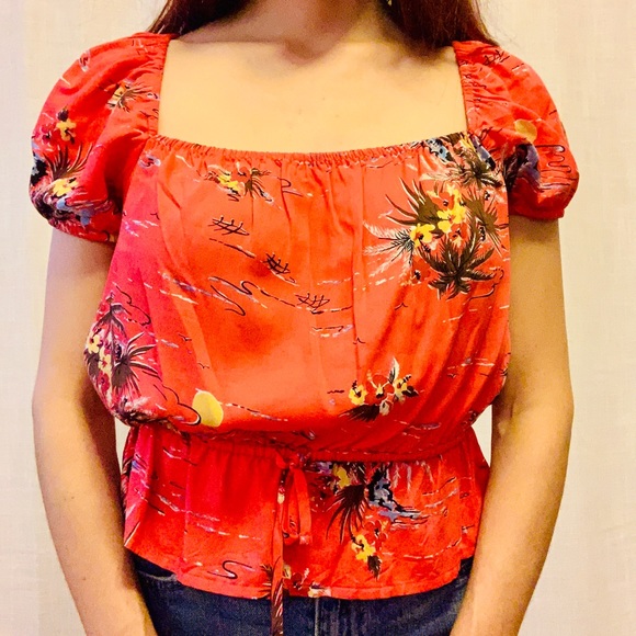 NWOT Reformation Beach Print cropped top. Xsmall. - Picture 10 of 11